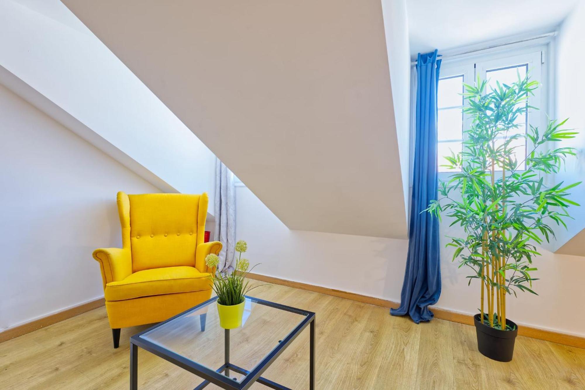 Apartment And Beautiful Flat